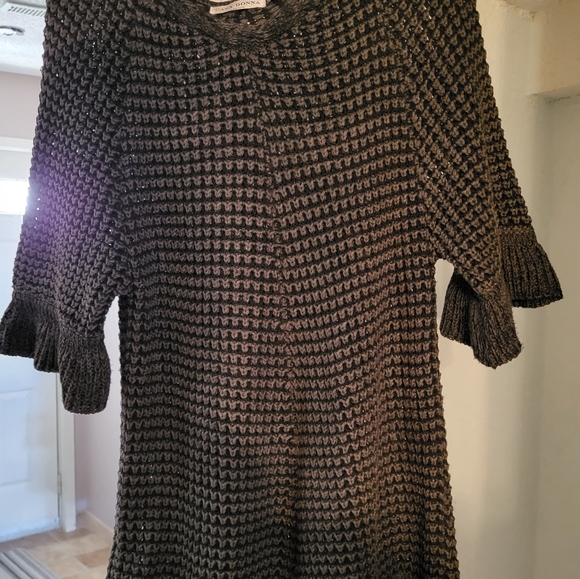 Beautiful Grey Sweater - Picture 3 of 3